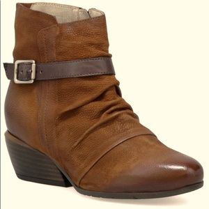 Miz Mooz ‘Line’ Leather boot